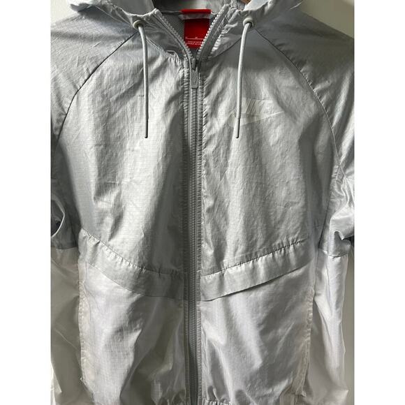 Nike windbreaker women's size Medium - Picture 2 of 5